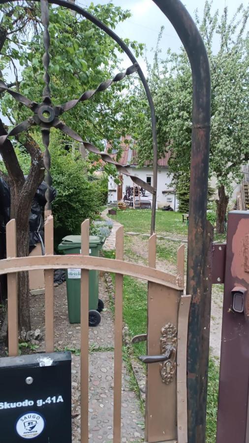 Hotel Kambario Nuoma Namelyje Kowno Zewnętrze zdjęcie
